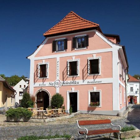 Penzion Na 15. Poledniku Hotel Jindřichův Hradec Buitenkant foto