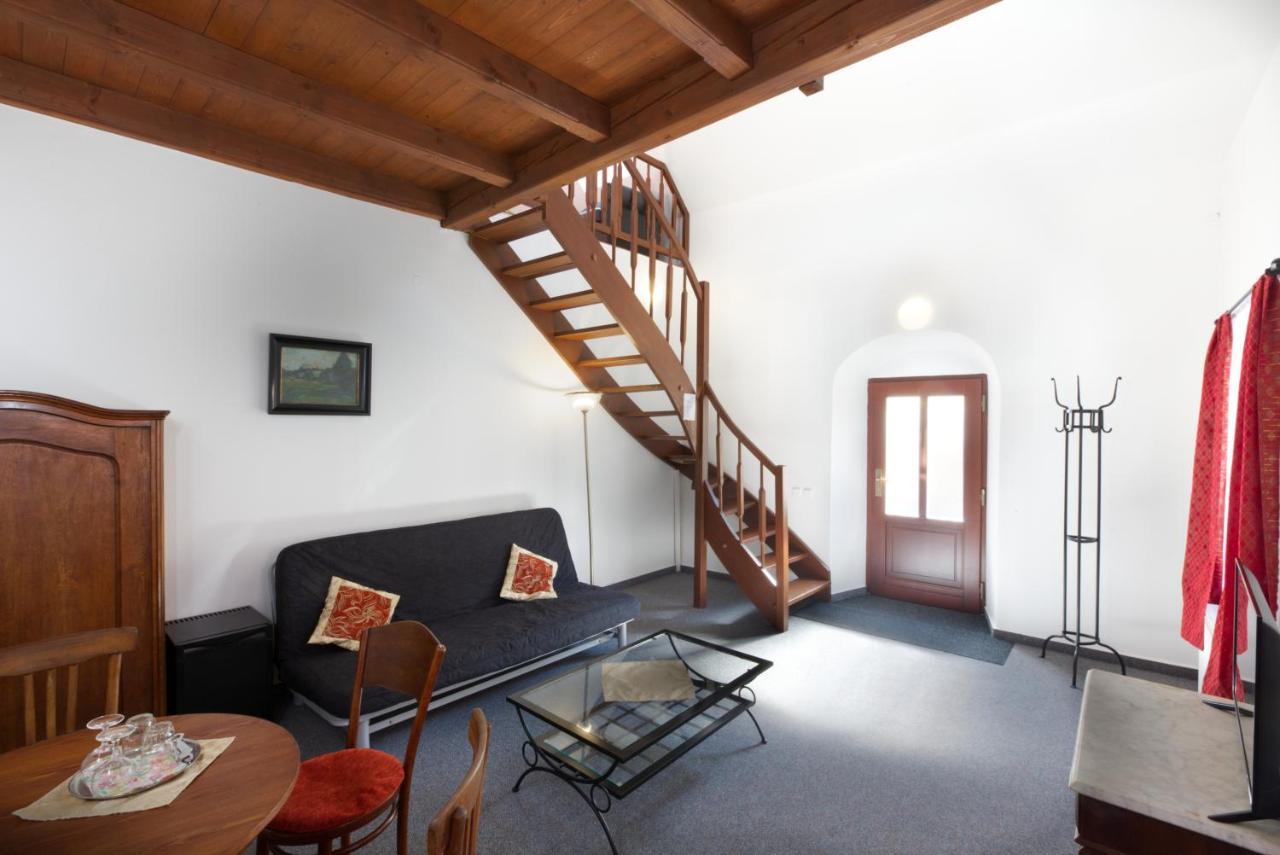 Penzion Na 15. Poledniku Hotel Jindřichův Hradec Buitenkant foto
