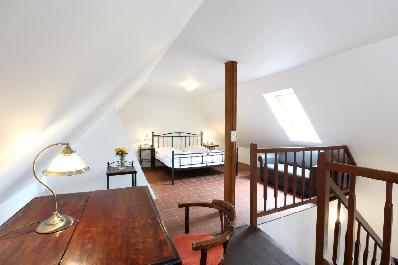Penzion Na 15. Poledniku Hotel Jindřichův Hradec Buitenkant foto