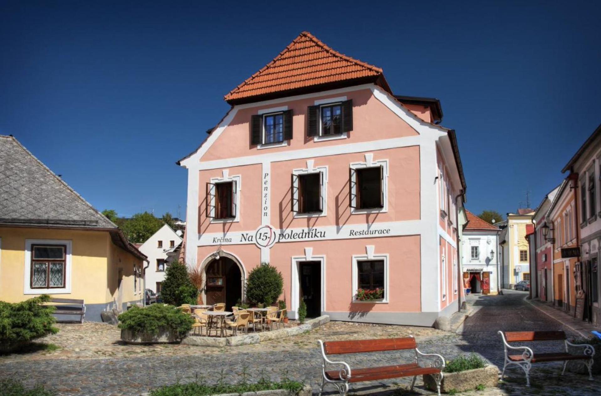 Penzion Na 15. Poledniku Hotel Jindřichův Hradec Buitenkant foto